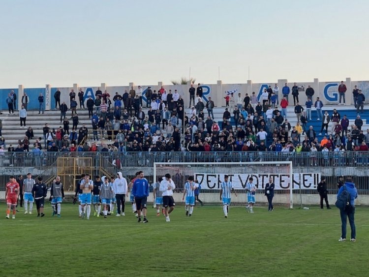 La squadra contestata al termine della gara persa in casa con l&#039;Enna