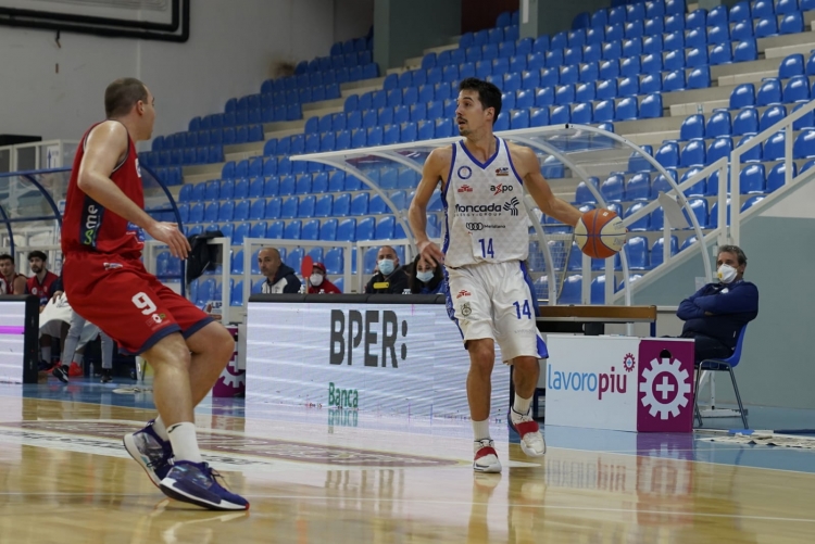 Andrea Saccaggi in palleggio (Foto Fortitudo Moncada Agrigento)