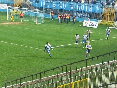 L&#039;esultanza di Madonia dopo il gol su rigore