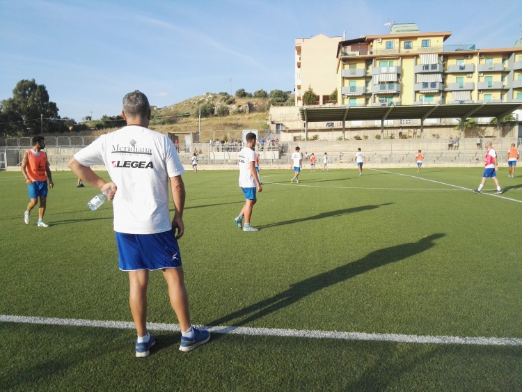 L&#039;Akragas in allenamento sul sintetico di Fontanelle