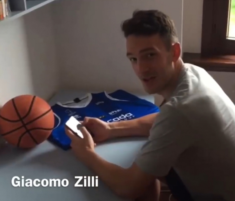 Giacomo Zilli nel video messaggio nel quale annuncia la riconferma.