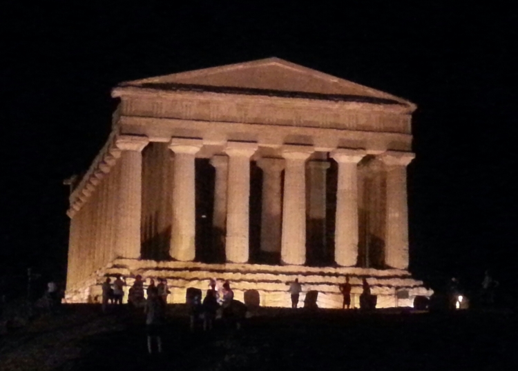 L&#039;ìncantevole tempio della Concordia di Agrigento