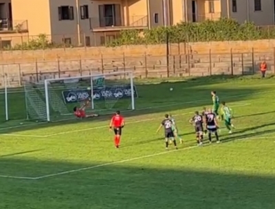 Il calcio di rigore trasformato dall&#039;Enna con Lusha