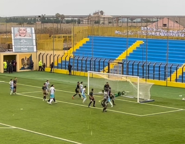 Il gol di testa di Rechichi a Licata 