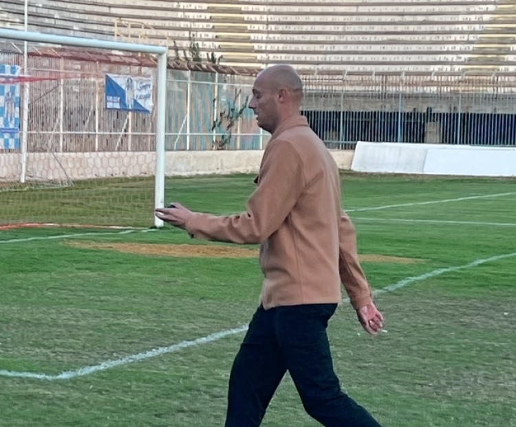 Nella foto il tecnico Lillo Bonfatto al termine della partita persa in casa con l&#039;Enna 