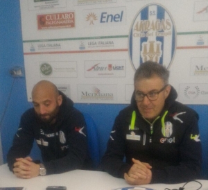 Il capitano dell&#039;Akragas, Pasquale Pane ed il tecnico Di Napoli presentano la gara col Catanzaro