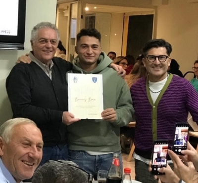 Nella foto Benny Baio insieme a due tifosi dell&#039;Akragas